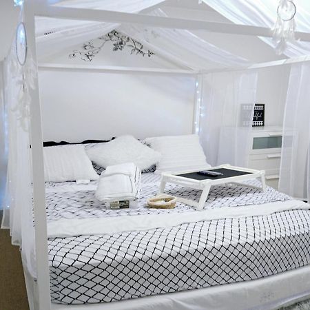 Lovely Cozy Room! With Attached Private Bath In The Heart Of Vancouver! Private Parking & Self Check-In! Buitenkant foto